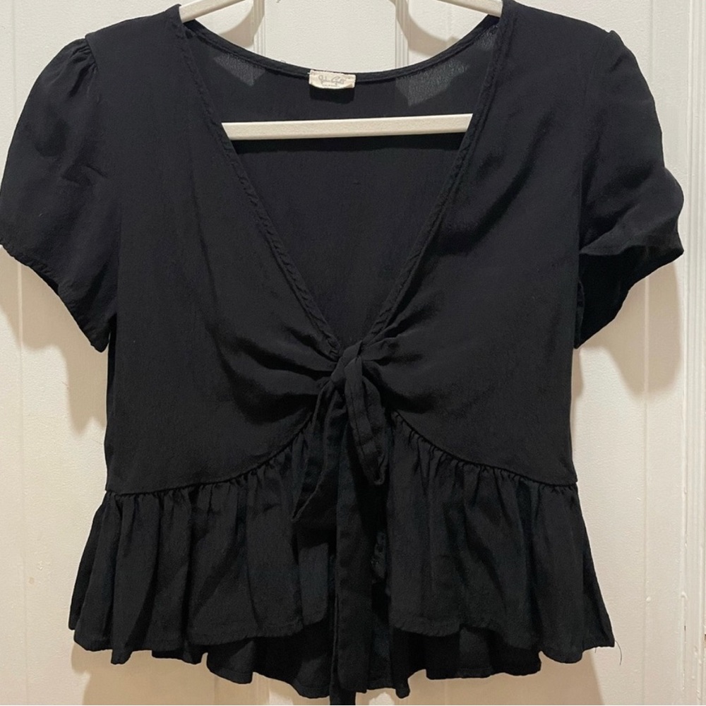 Brandy Melville tie front top